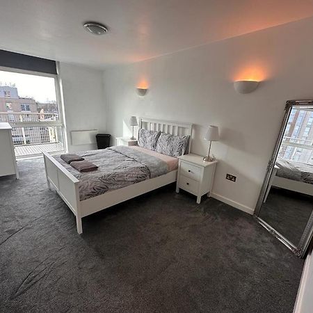 Recently Refurbished Apt Central Mk Free Parking Milton Keynes Kültér fotó