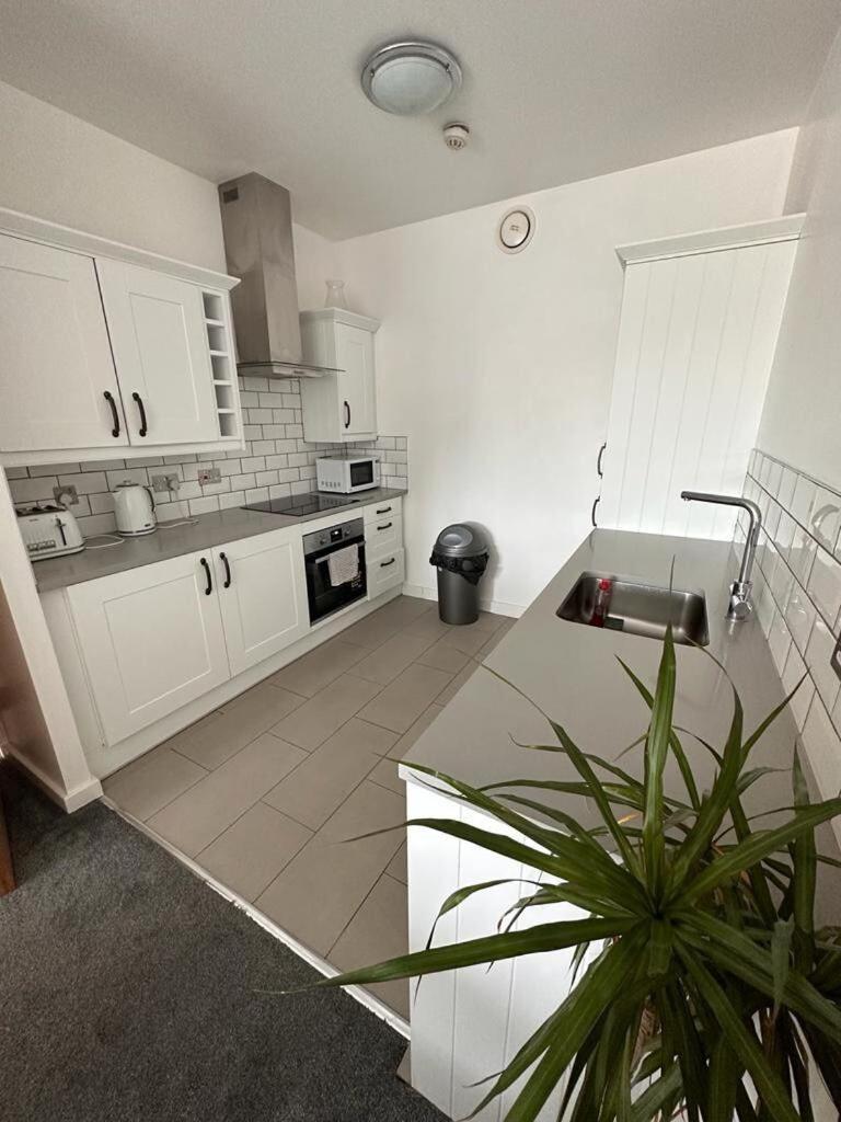 Recently Refurbished Apt Central Mk Free Parking Milton Keynes Kültér fotó